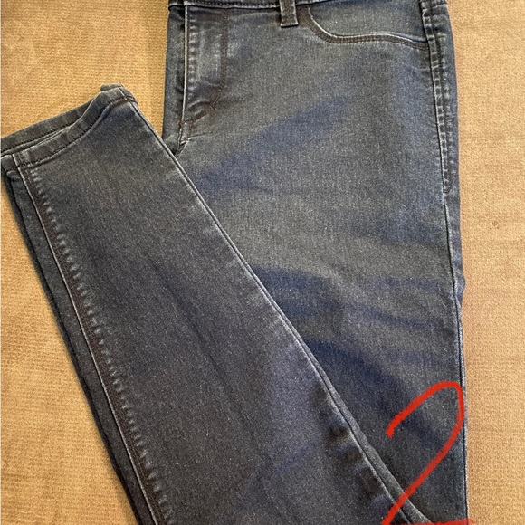 Loft size 6 jeans - Picture 4 of 14